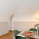 Vittorio Veneto Collection דירה